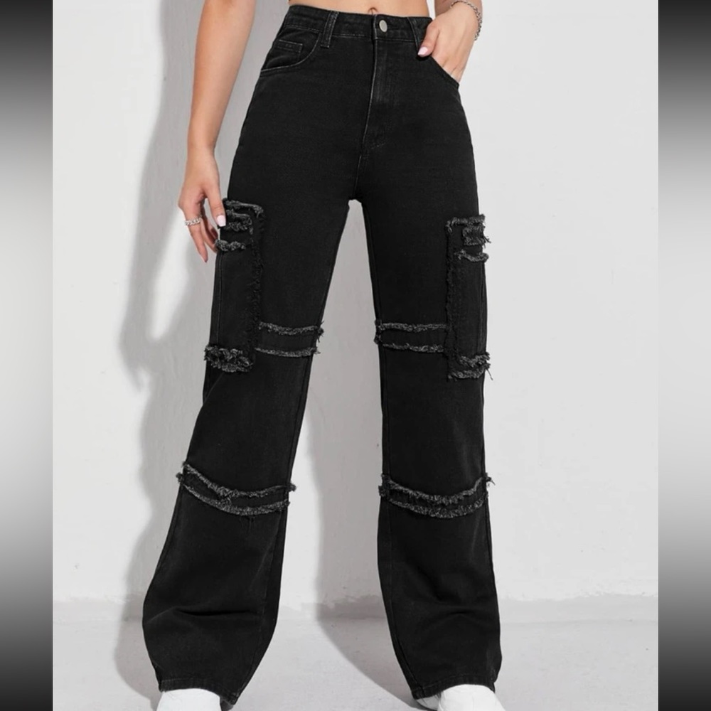 🖤SHEIN FRAYED TRIM BOYFRIEND JEANS🖤